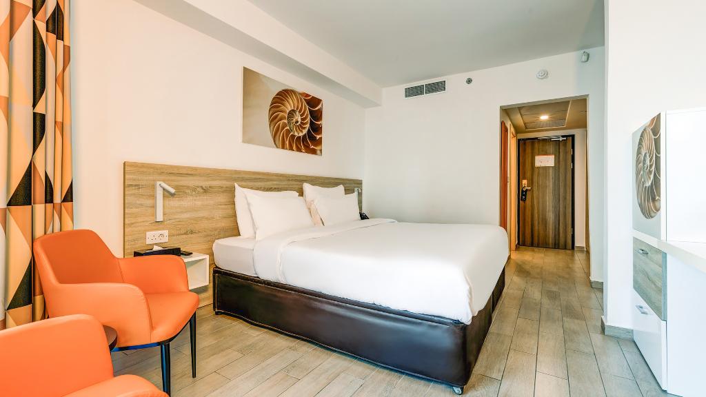 hotel-thumb