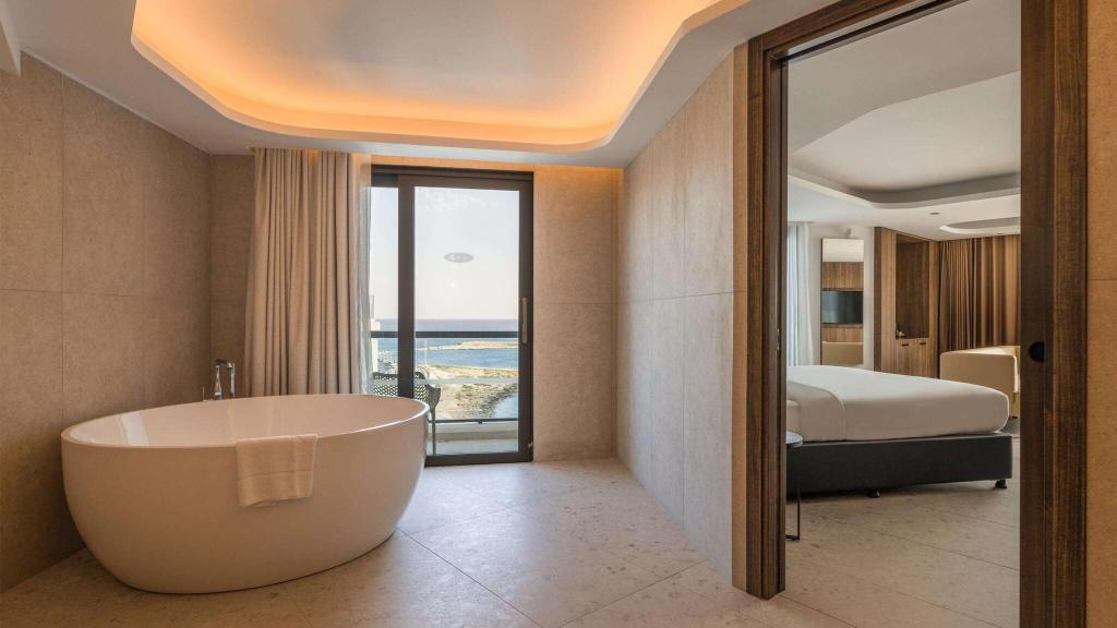 hotel-thumb