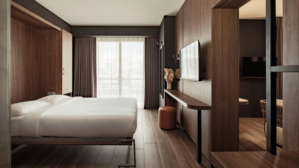 hotel-thumb