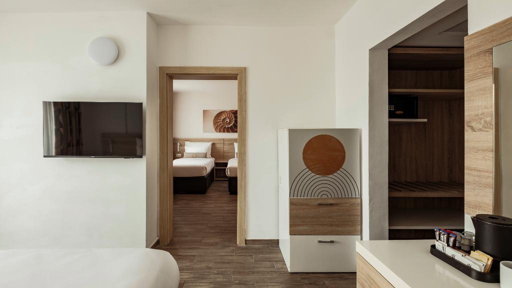 hotel-thumb