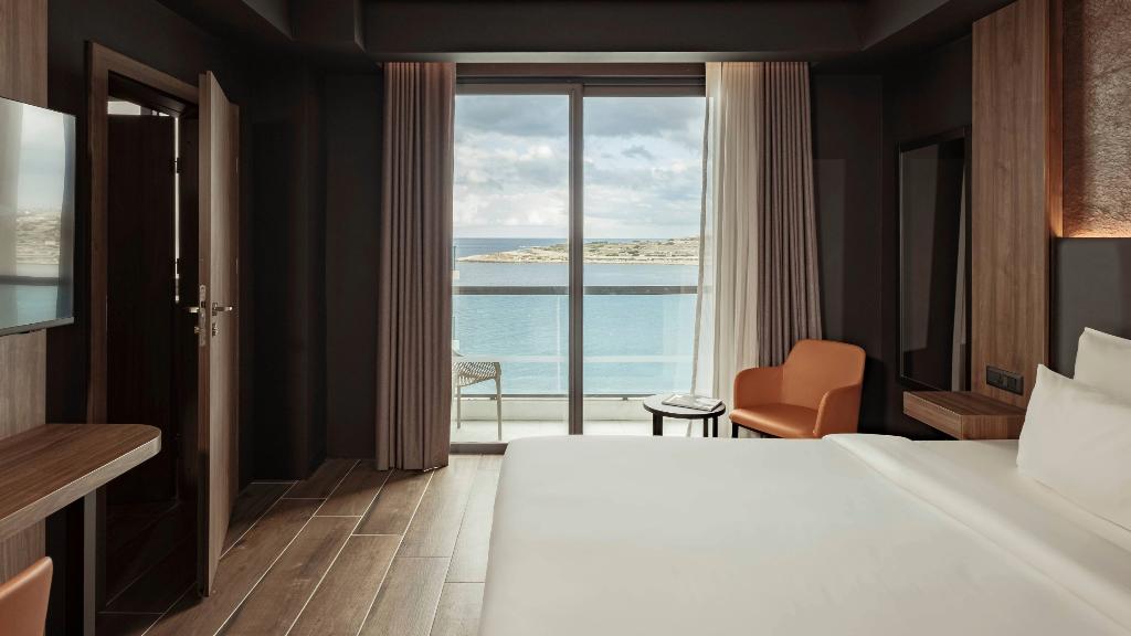 hotel-thumb