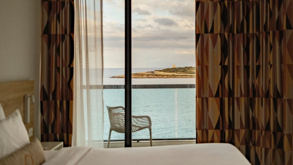 hotel-thumb