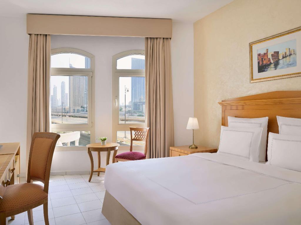 hotel-thumb