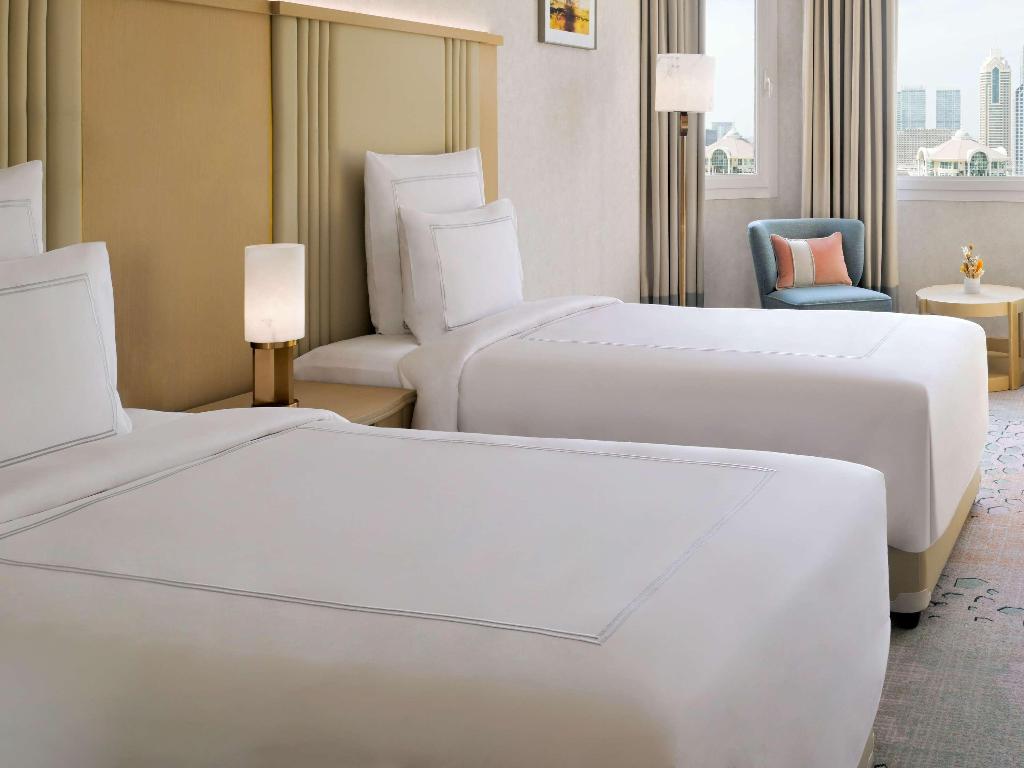hotel-thumb
