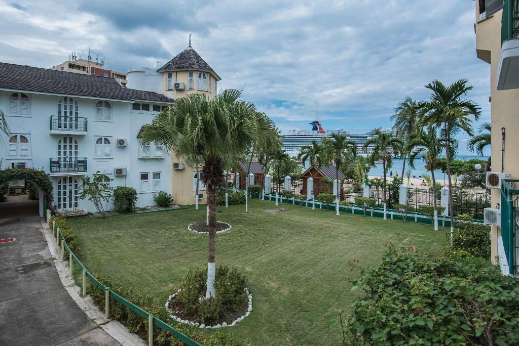 Sandcastles Beach Resorts
