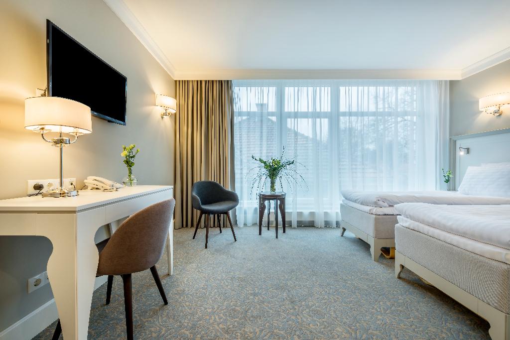 hotel-thumb