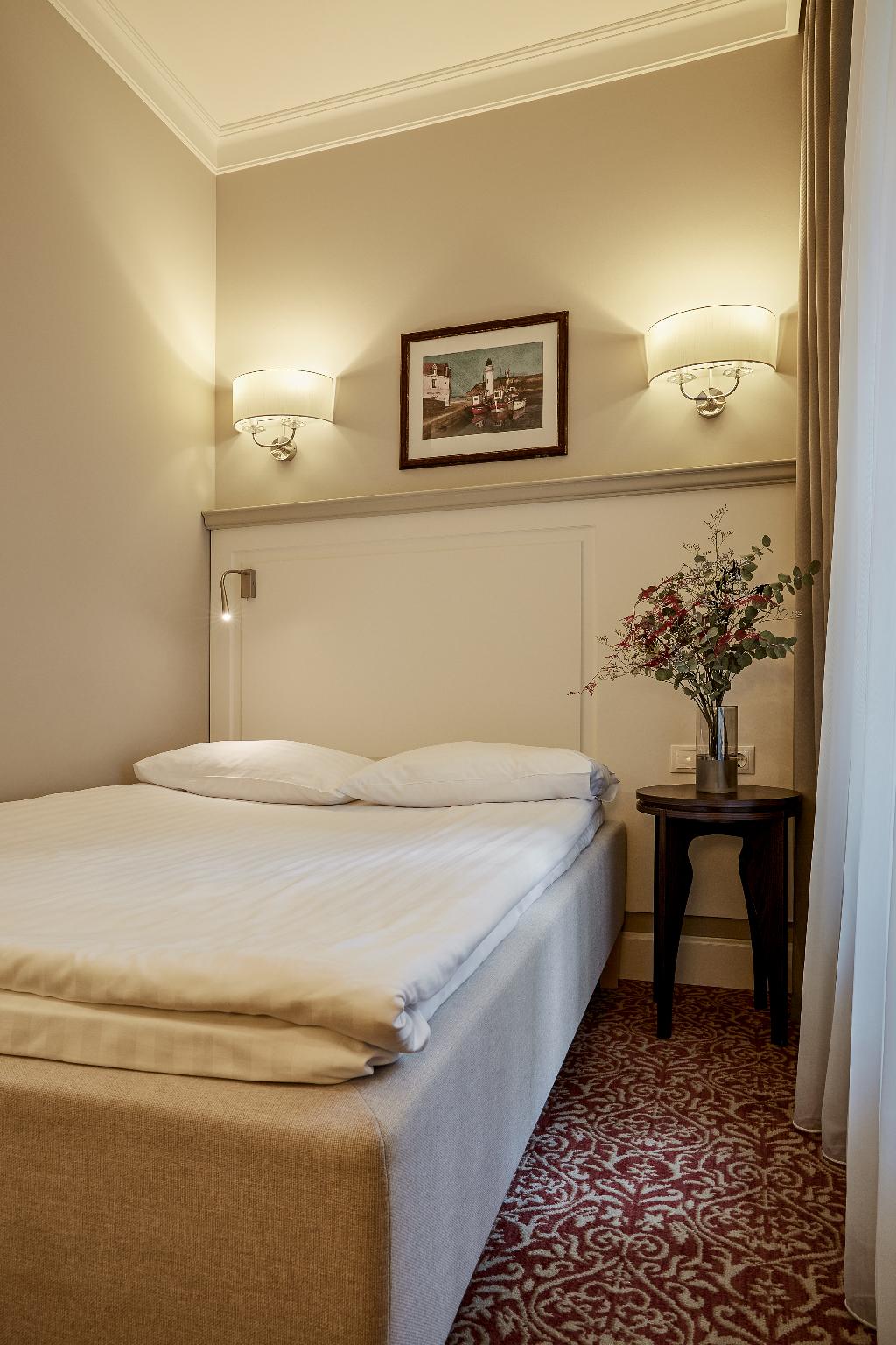 hotel-thumb