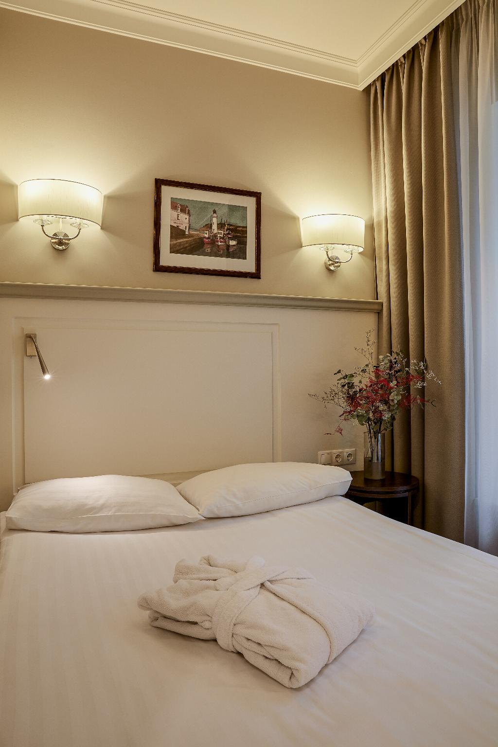 hotel-thumb