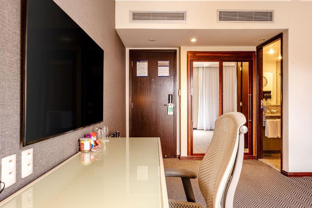 hotel-thumb