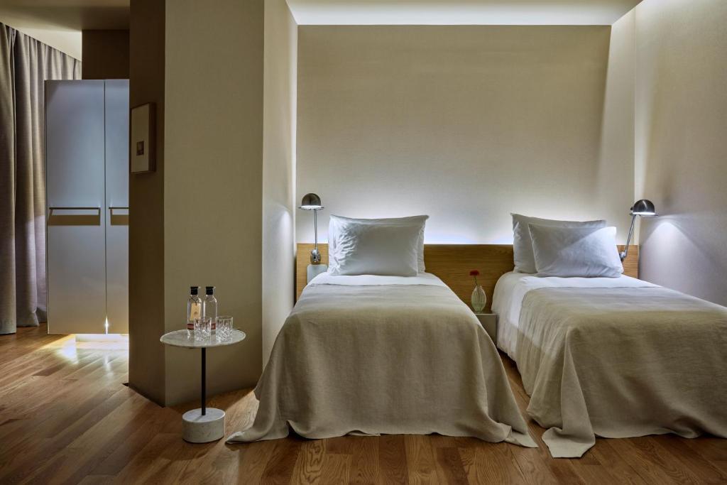 Hotel Omm photo 11