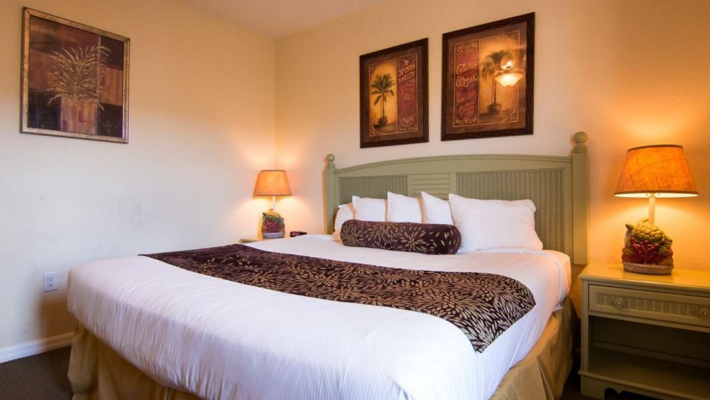 Sunset Vistas Beachfront Suites