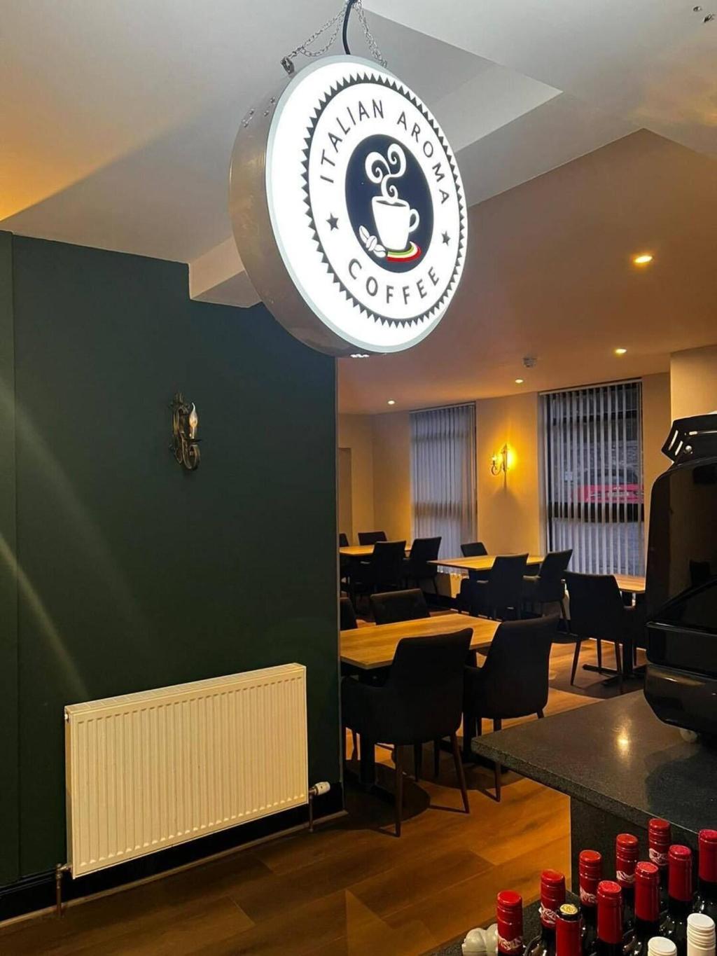 Crown Court Hotel - Lobby