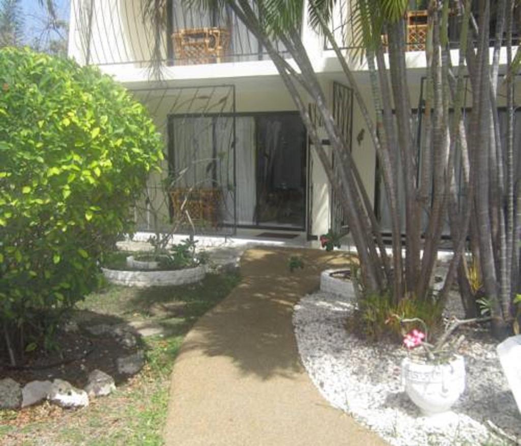 Hotel Pirate's Inn Hotel    , Barbados, Christ Church. Großes 2