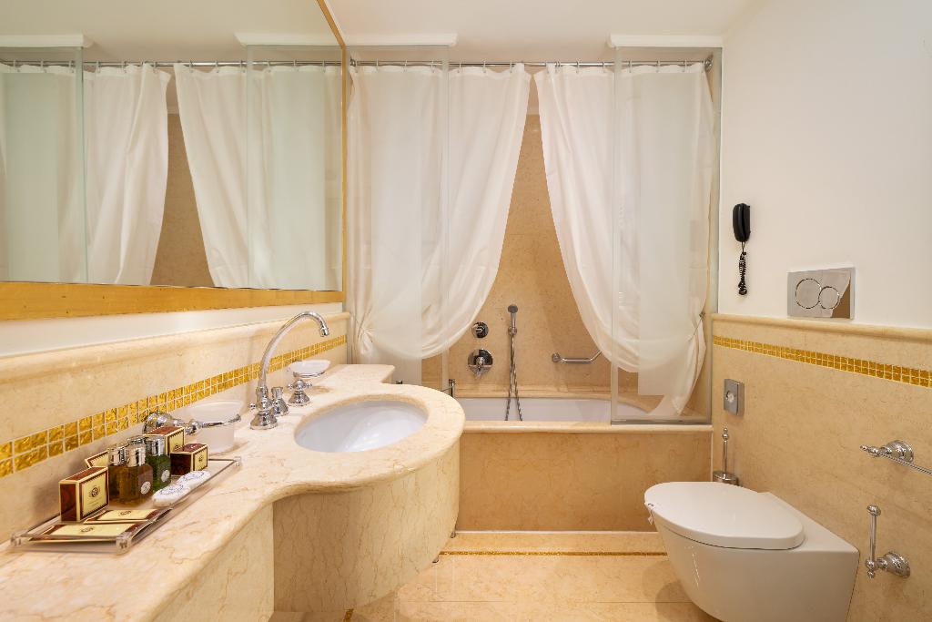 Hotel A La Commedia, Italien, Venedig. Großes 1