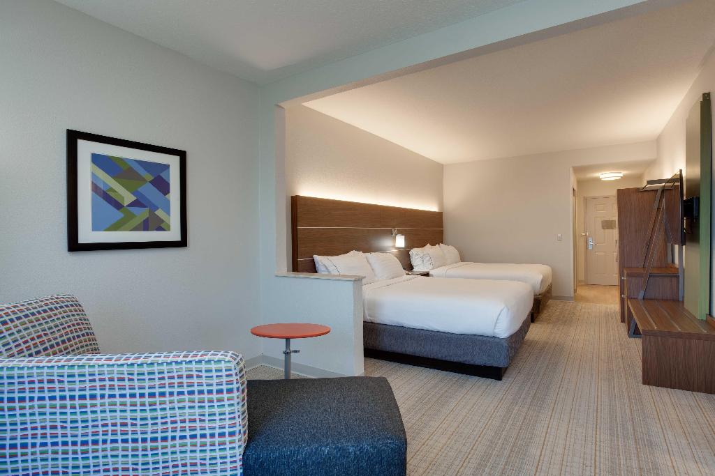 Holiday Inn Express Orlando Airport