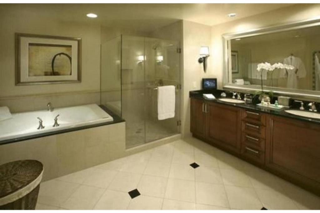 The Signature at MGM Grand (All Suites) photo 41