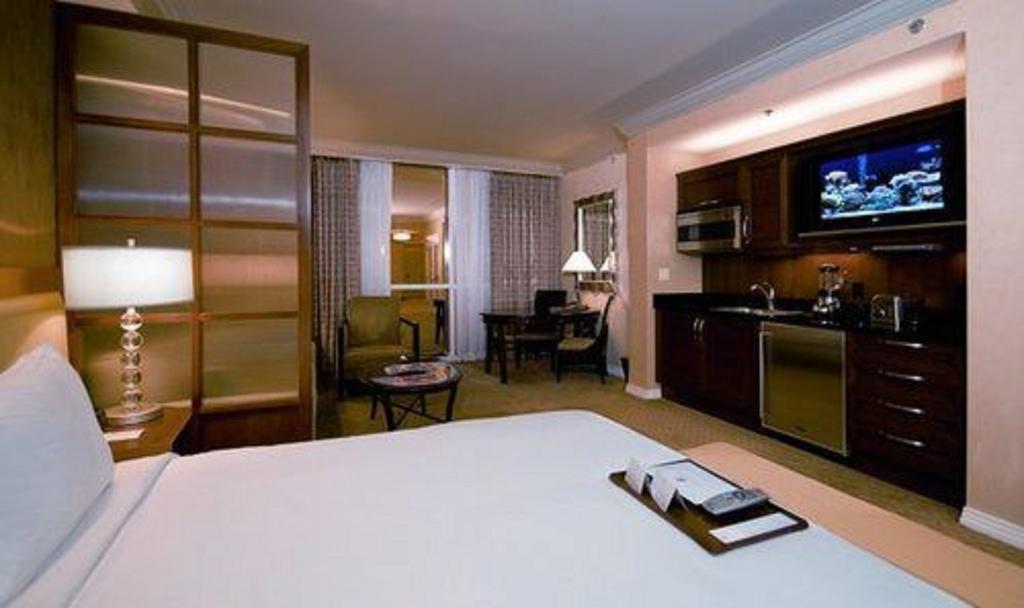 The Signature at MGM Grand (All Suites) photo 48