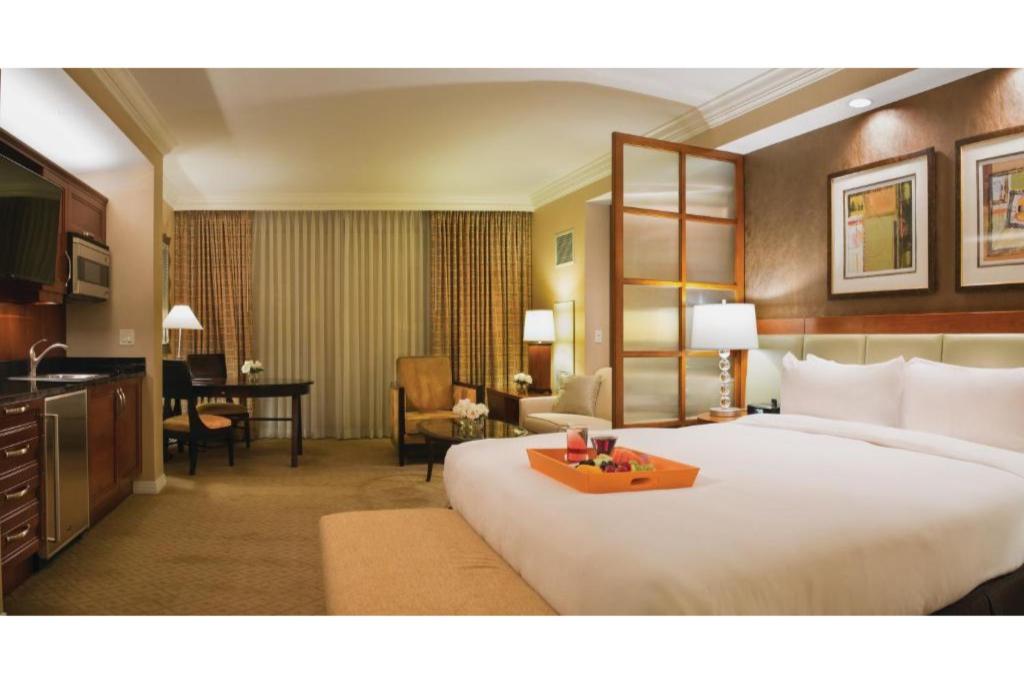 The Signature at MGM Grand (All Suites) photo 23