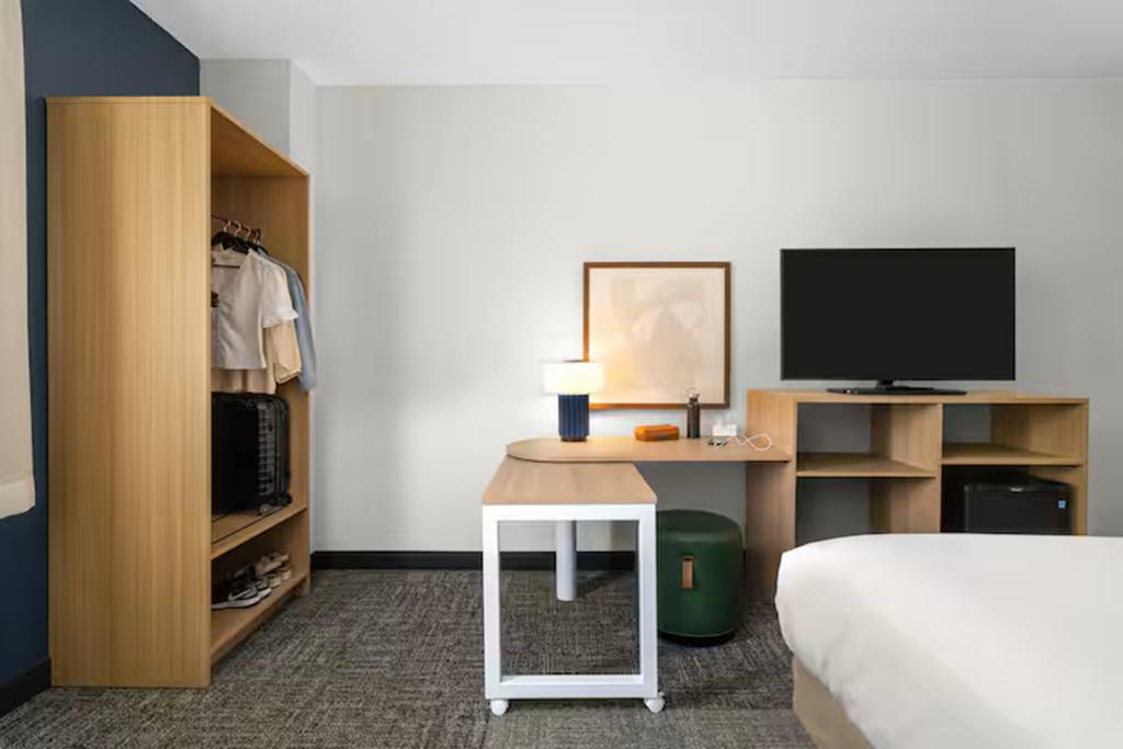 Spark by Hilton Toronto Airport