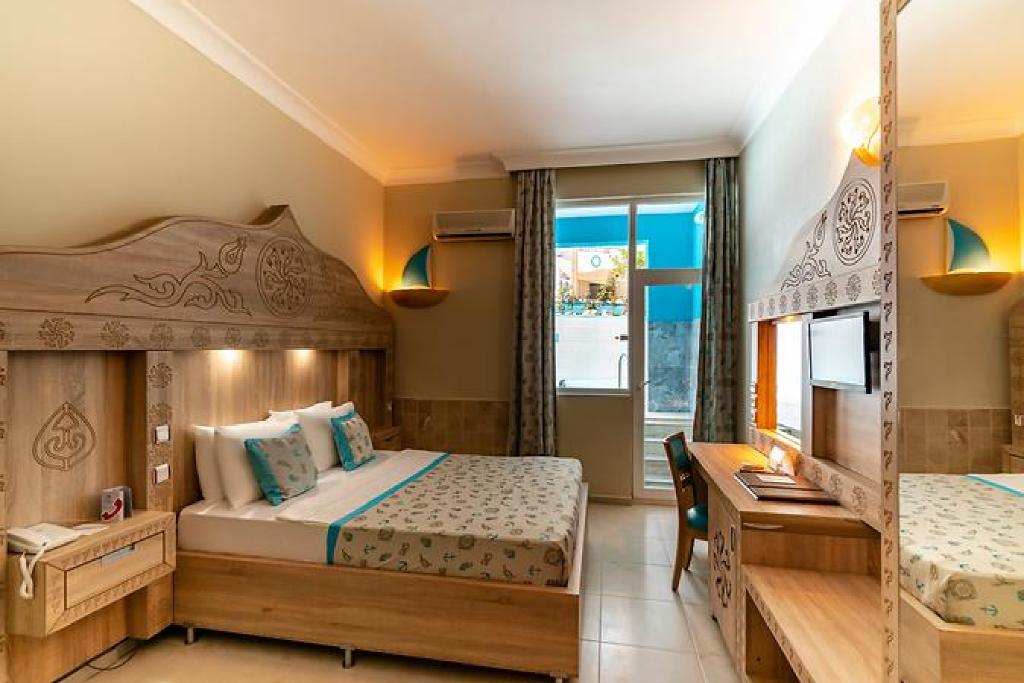 Miarosa Kemer Beach