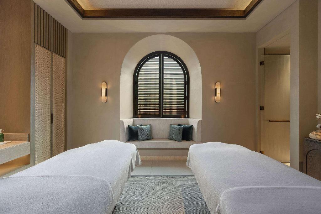 hotel-thumb