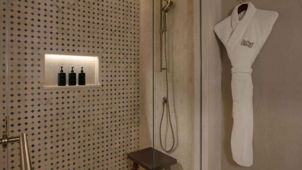 hotel-thumb