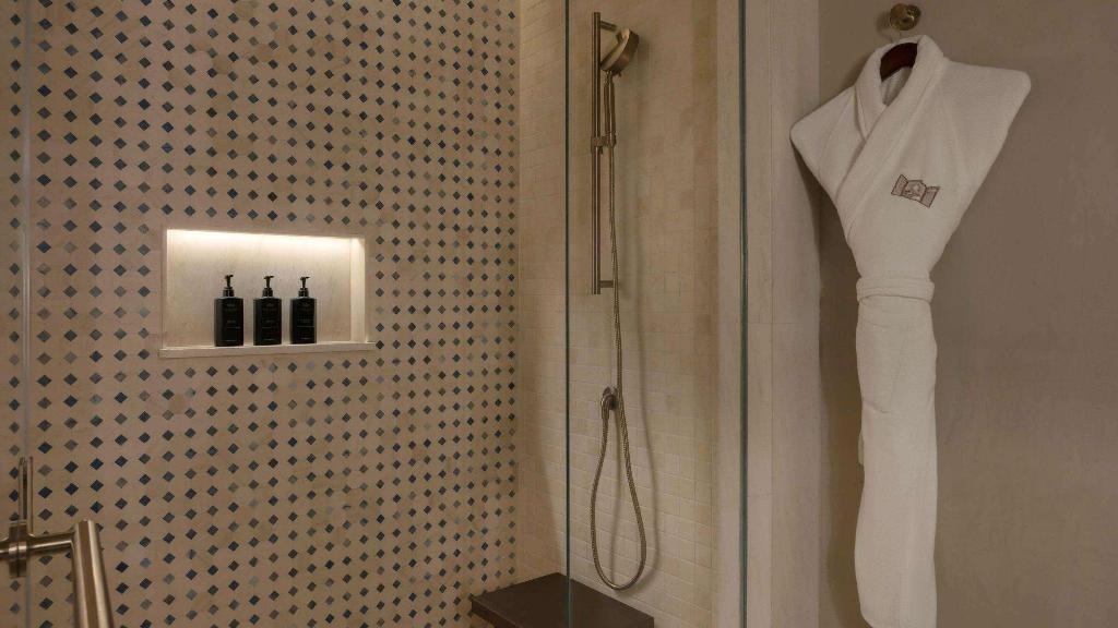 hotel-thumb