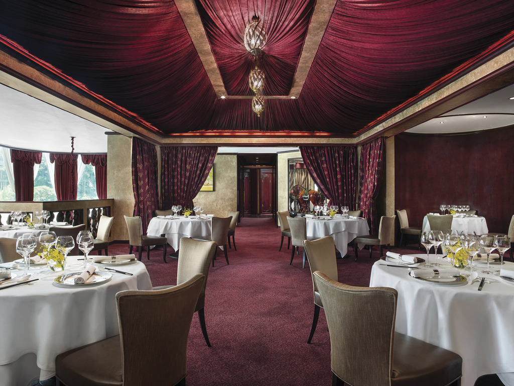 The Langham Hong Kong - Restaurant