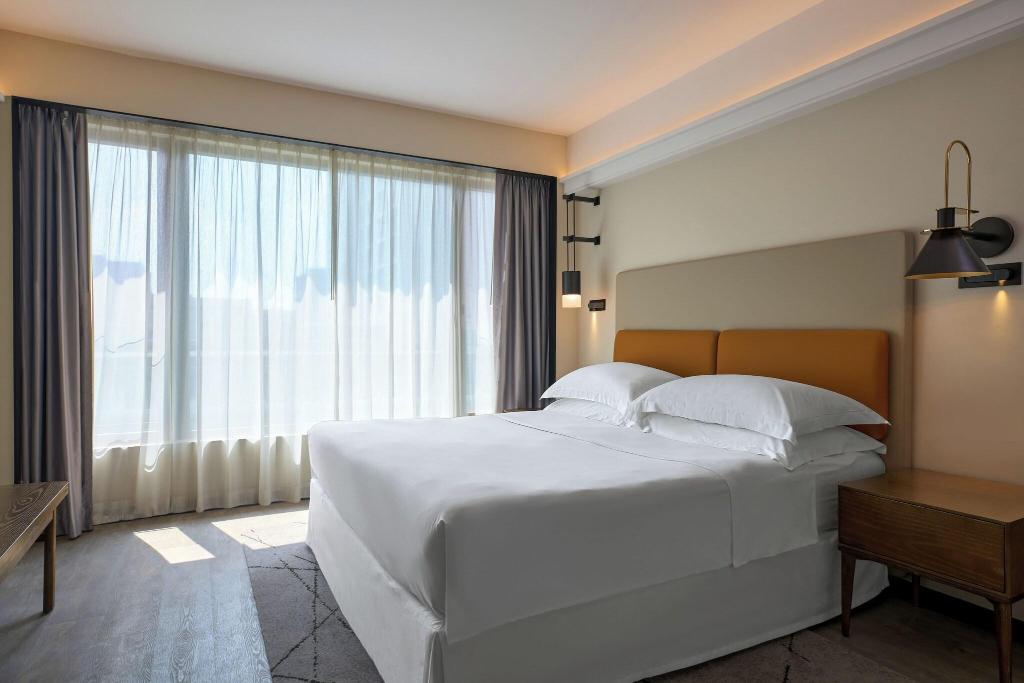 hotel-thumb