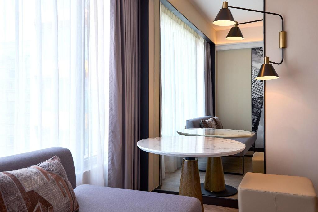 hotel-thumb