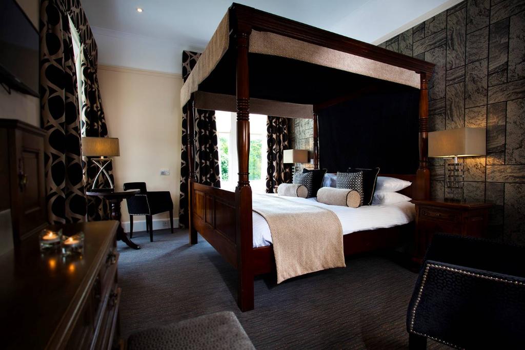 Skeabost Hotel