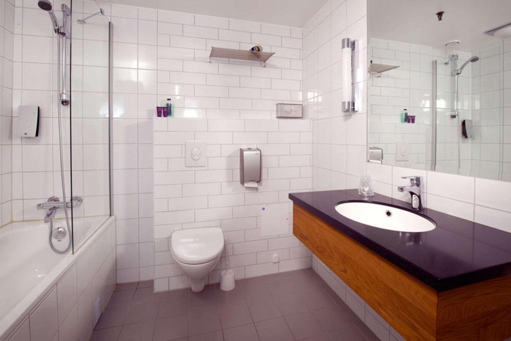 Hotel Brosundet, an Ascend Hotel Collection Member