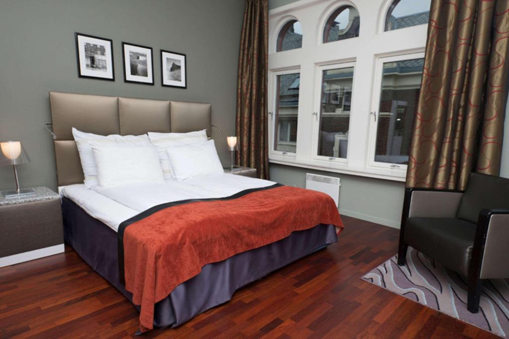Clarion Hotel Admiral
