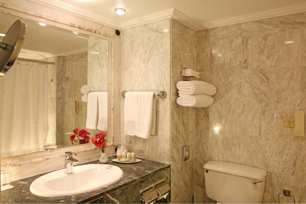 Aquamare Beach Hotel & Spa