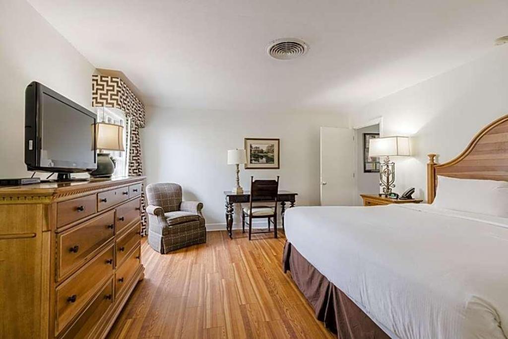 Quality Inn Merry Acres