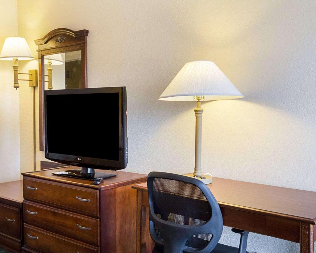 Quality Inn & Suites Southwest