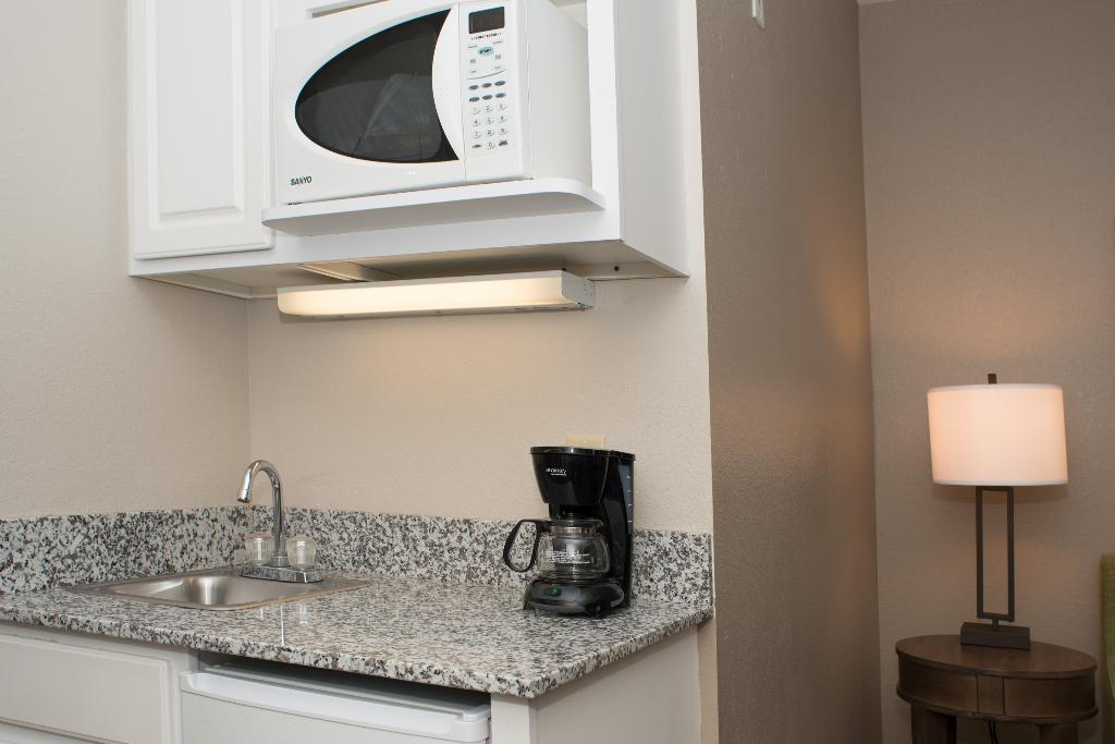 Comfort Suites Maingate East photo 29