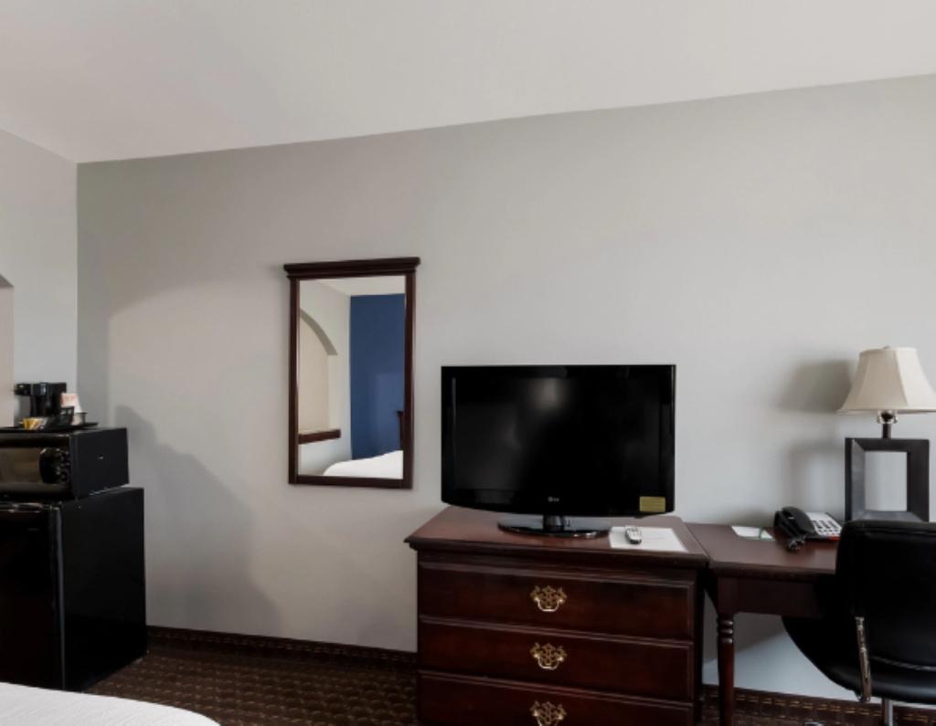 Quality Inn & Suites Oklahoma City North