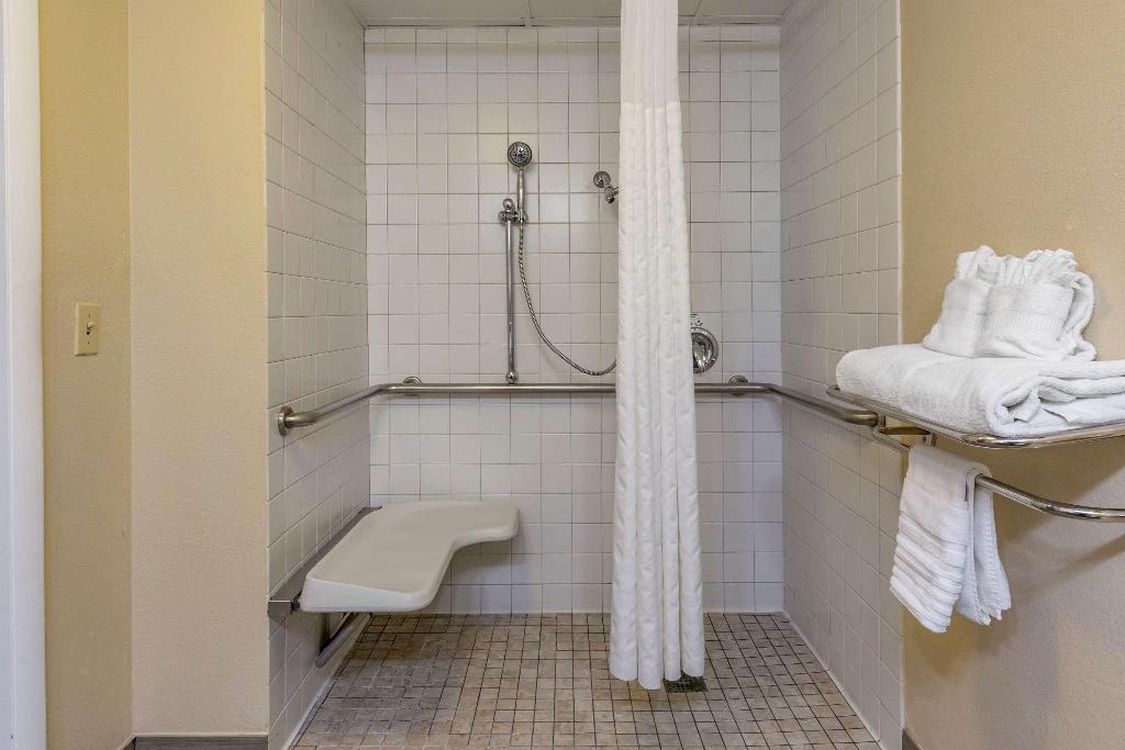 Comfort Inn (Apex)