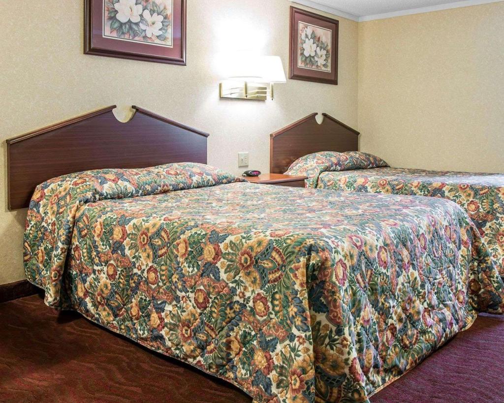 Rodeway Inn Warren
