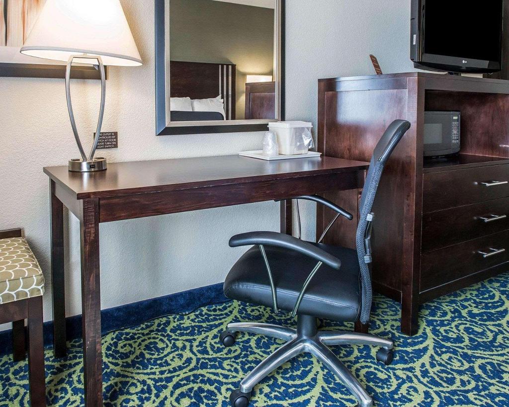 Comfort Inn & Suites Butler