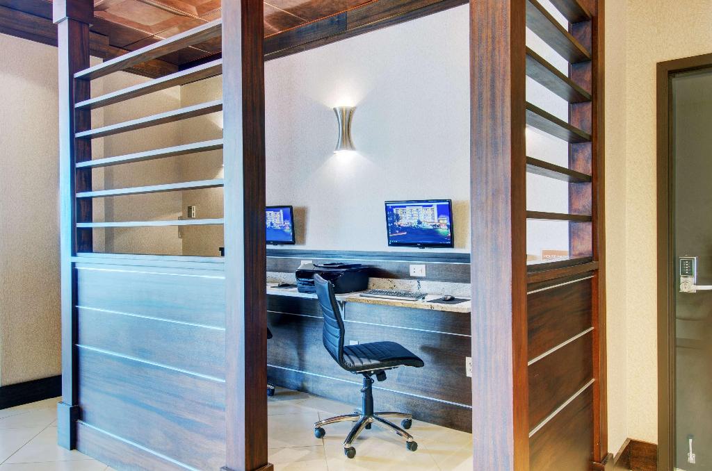 Best Western Tlc Hotel