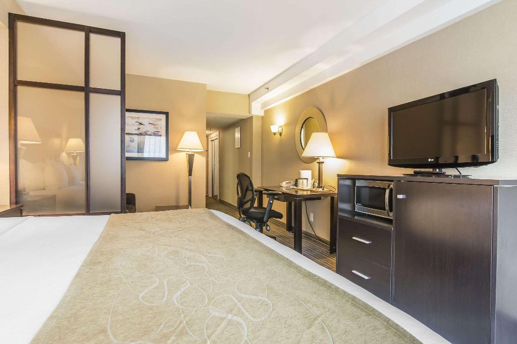 Comfort Suites Downtown Montreal Downtown