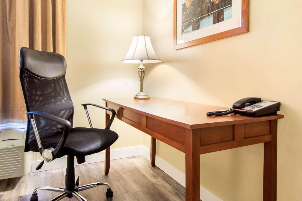 Comfort Inn & Suites St. Jerome