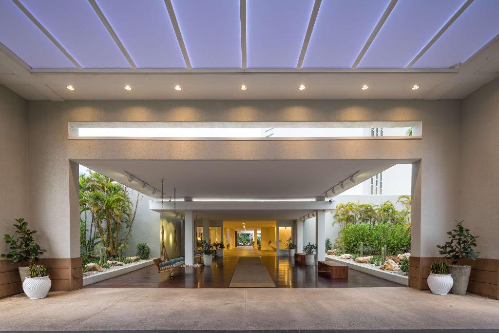 hotel-thumb