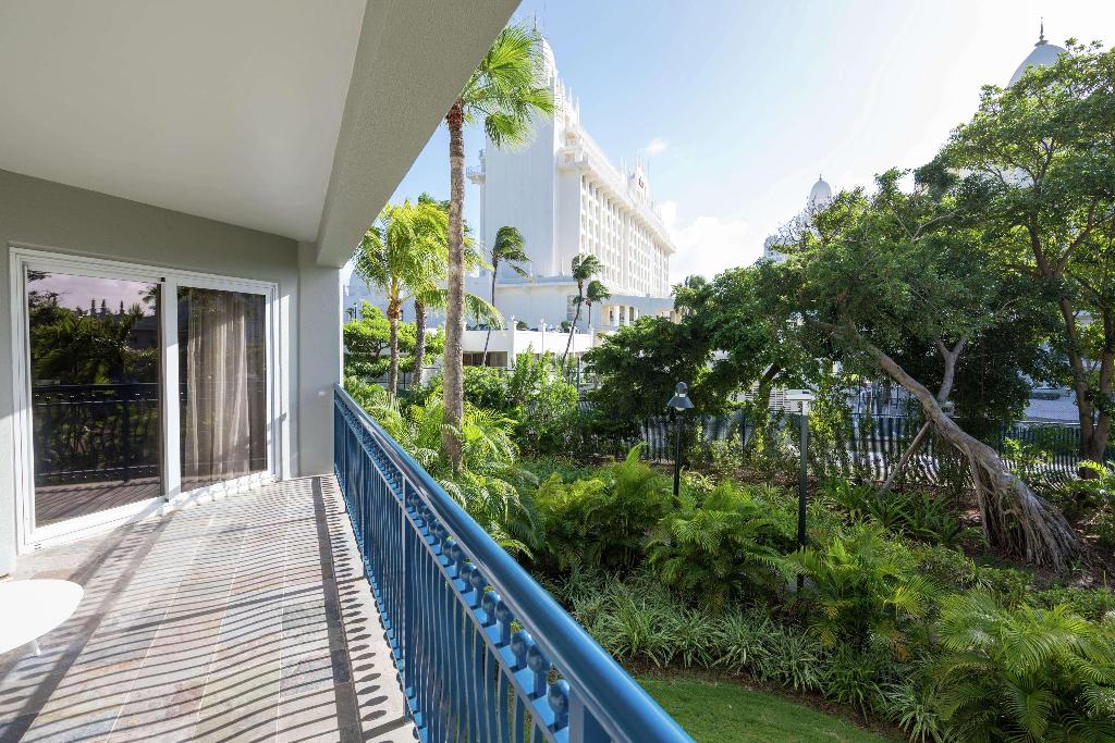 hotel-thumb