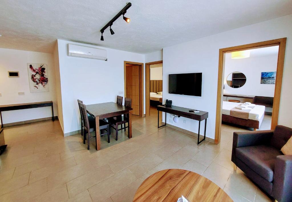 Luna Holiday Complex