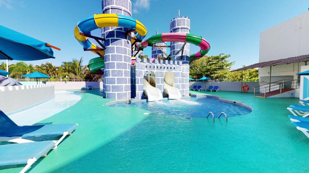 Seadust Cancun Family Resort photo 46