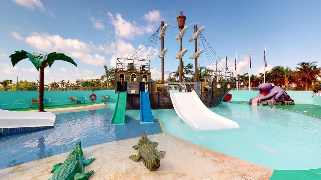 Seadust Cancun Family Resort photo 174