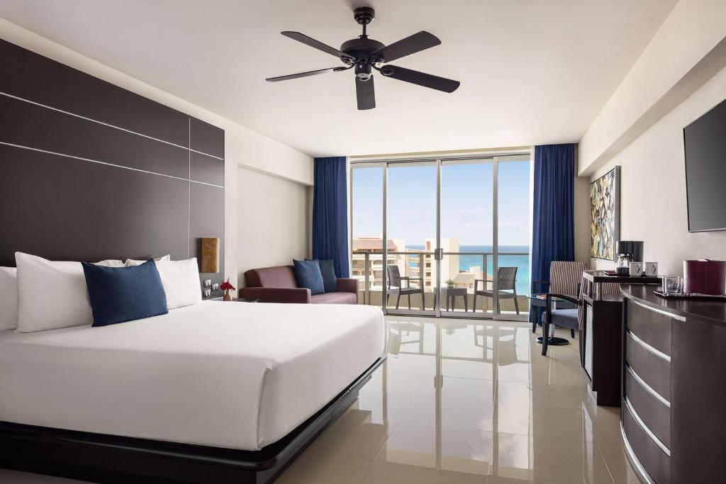 Seadust Cancun Family Resort photo 32
